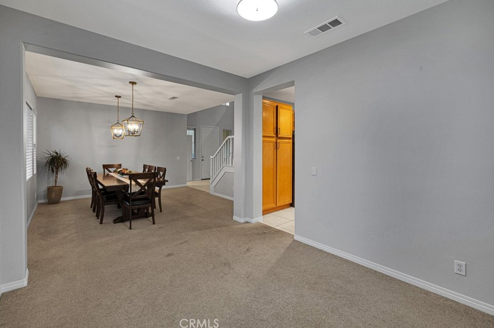 28544 Redwood Canyon Pl, Santa Clarita CA  91390-5726 exterior