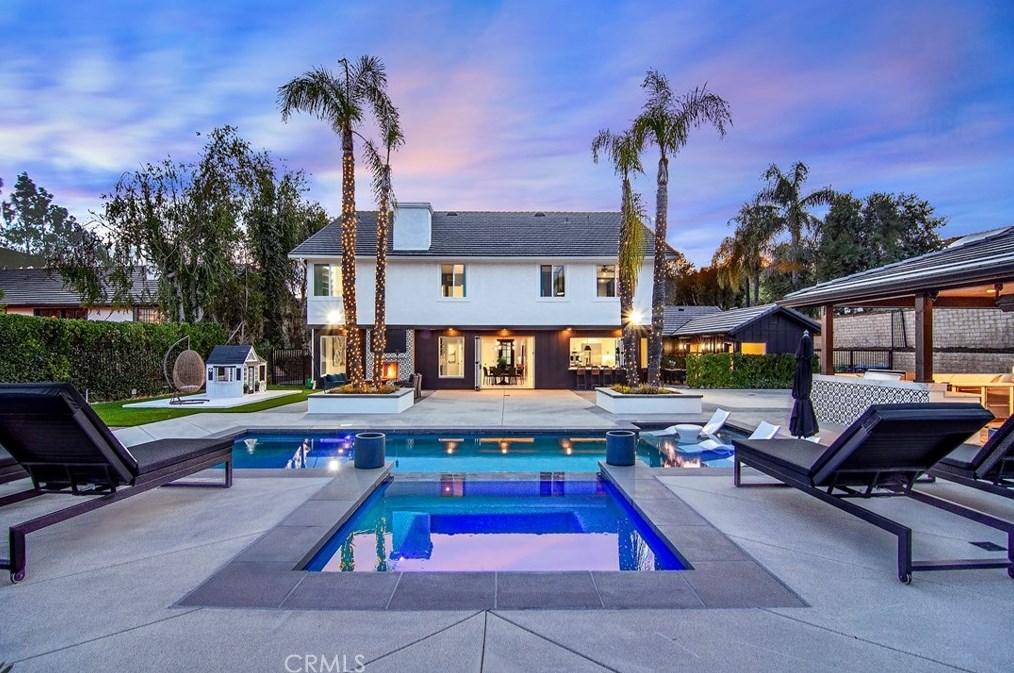 29219 Laro Dr, Calabasas, CA 91301