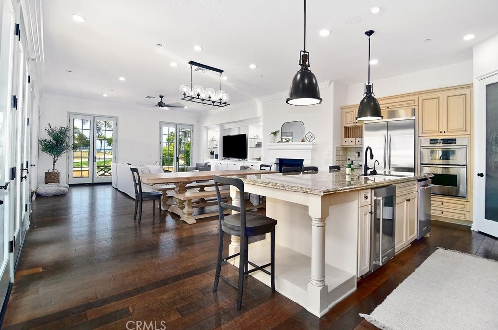 4011 Adriatic St, Oxnard CA  93035-1424 exterior