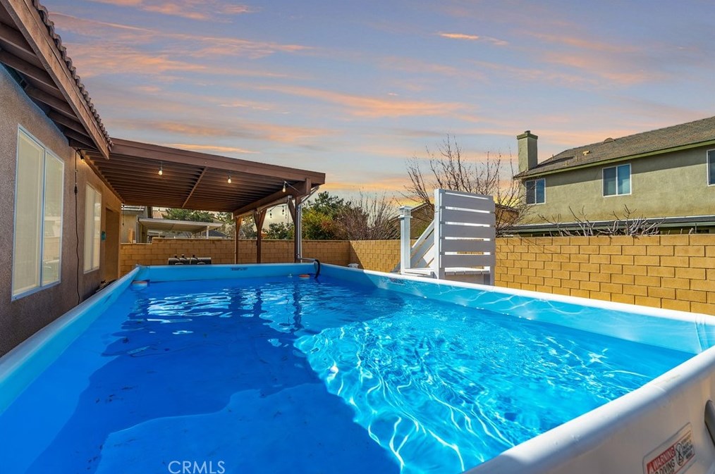 44515 17th St, Lancaster CA  93534-2863 exterior