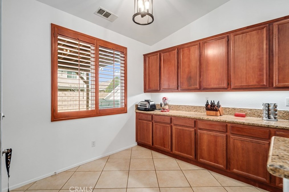 44515 17th St, Lancaster CA  93534-2863 exterior