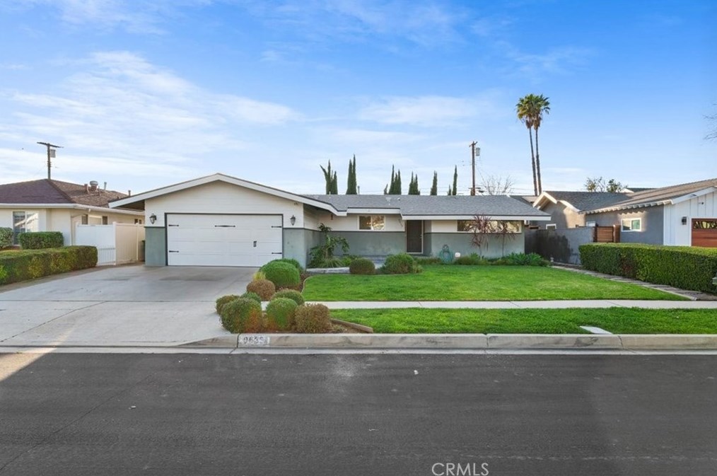 9635 Penfield Ave, Chatsworth, CA 91311