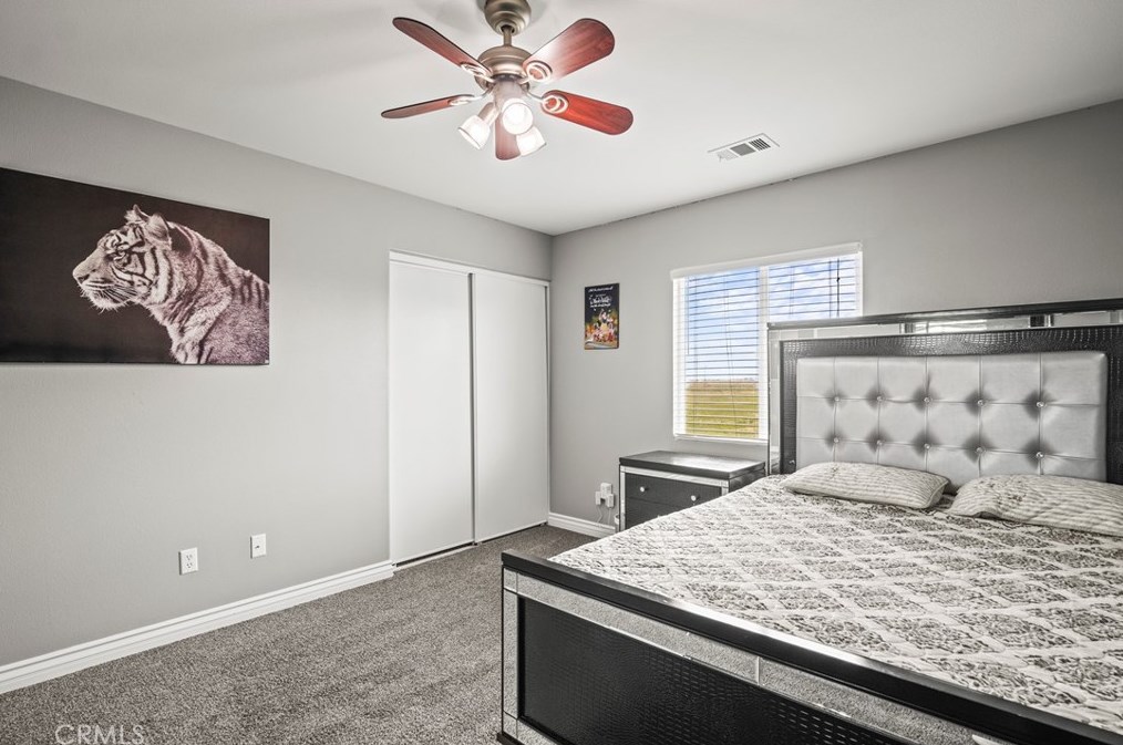 44004 Camellia St, Lancaster CA  93535-6146 exterior