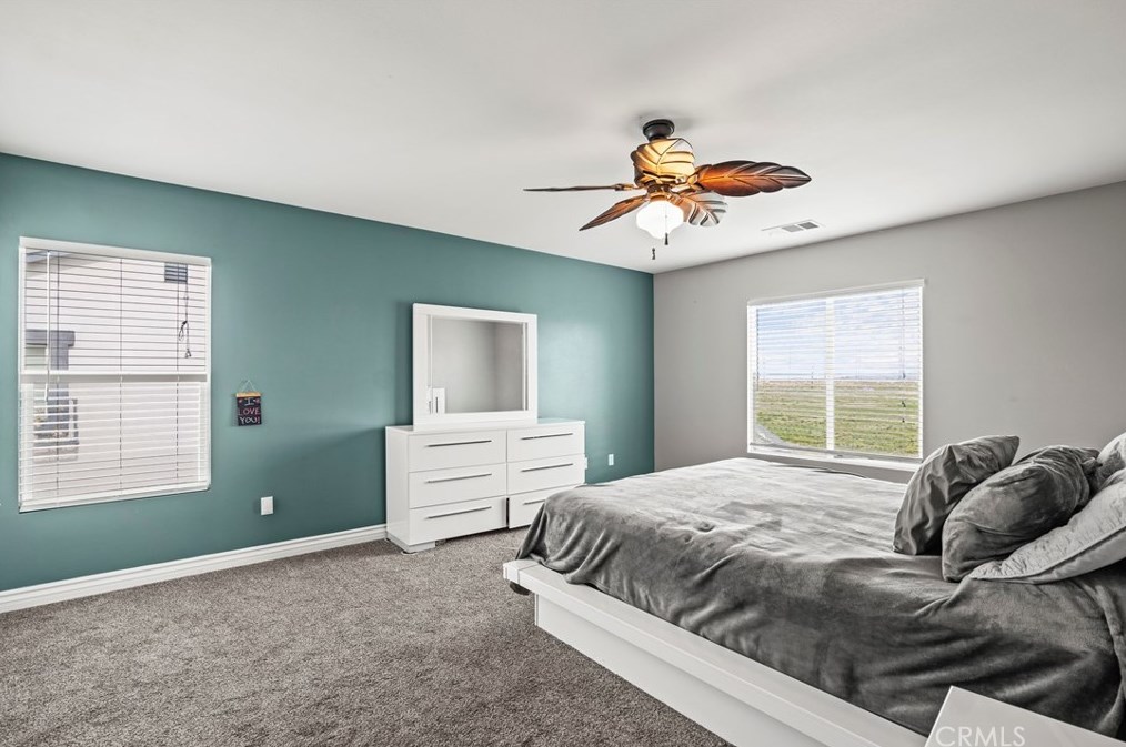 44004 Camellia St, Lancaster CA  93535-6146 exterior