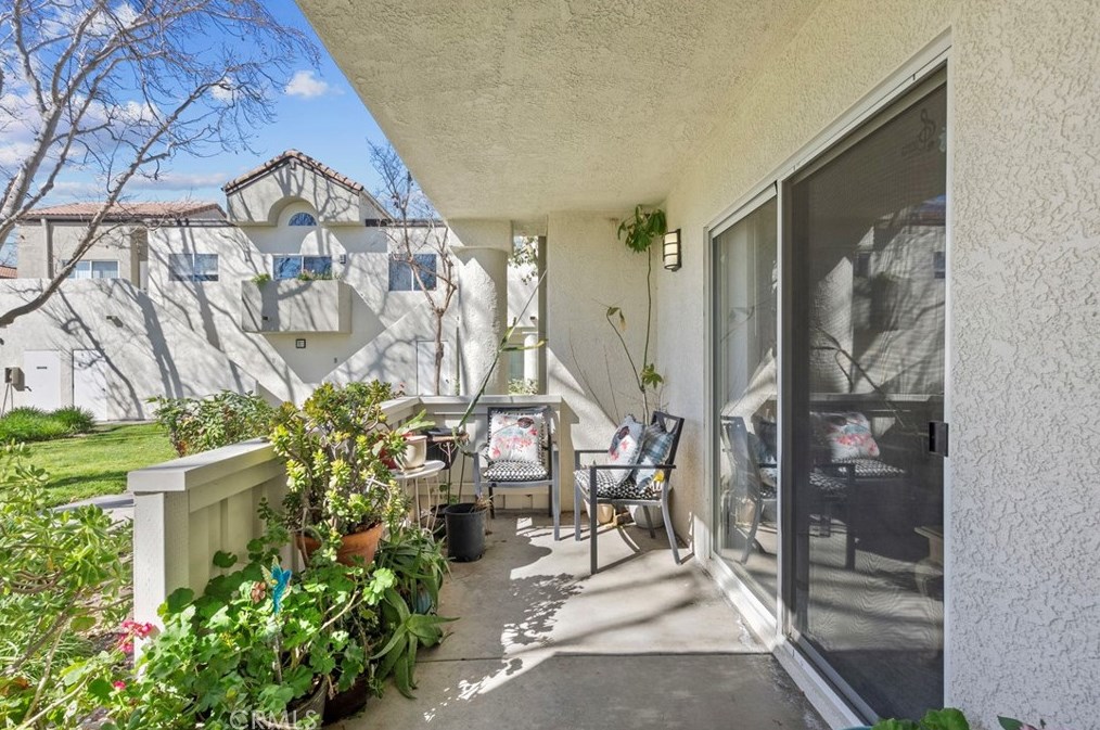 24464 Valle Del Oro, Santa Clarita, CA 91321-3139
