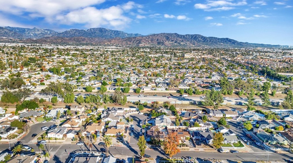 12609 Solvang St, North Hollywood CA  91605-2134 exterior