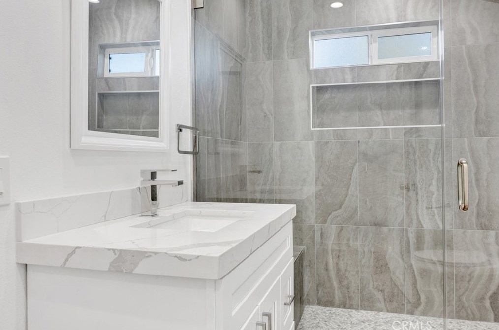 12609 Solvang St, North Hollywood CA  91605-2134 exterior