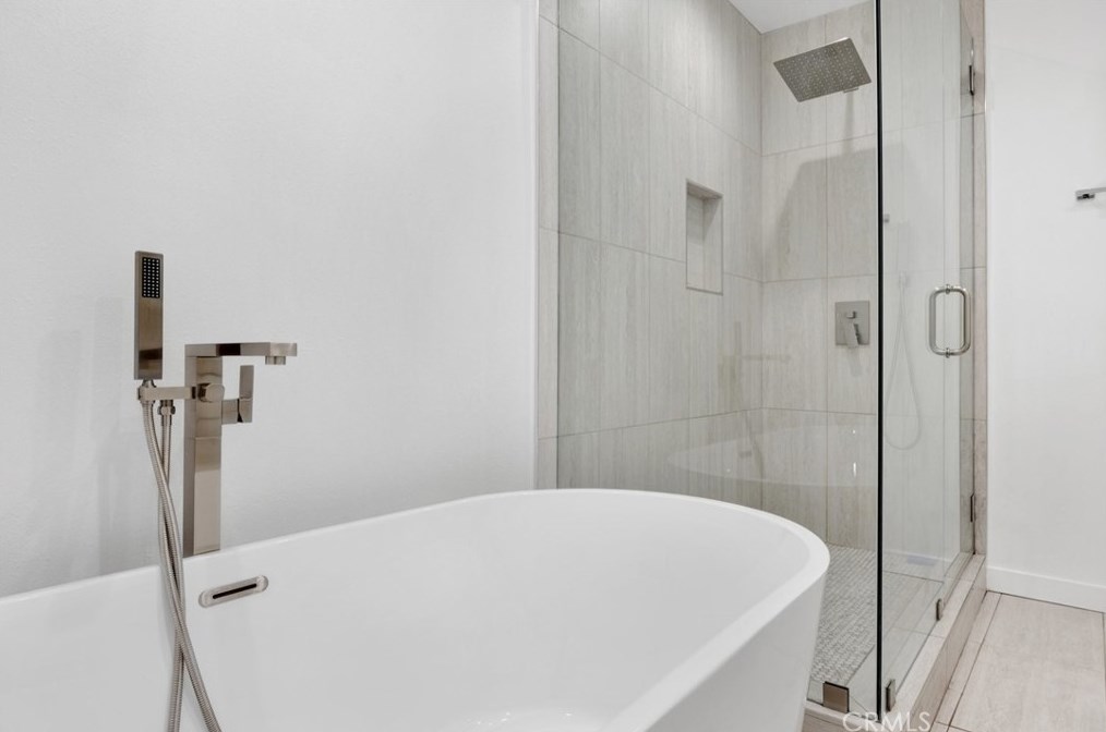 12609 Solvang St, North Hollywood CA  91605-2134 exterior