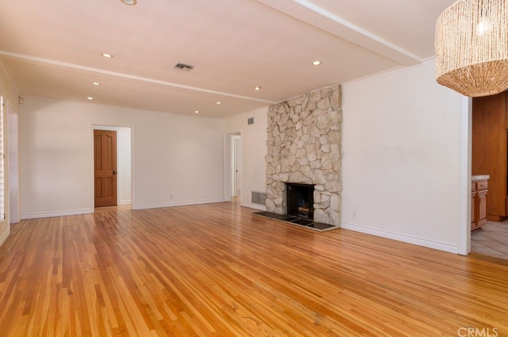 13158 Otsego St, Van Nuys CA  91423-1520 exterior