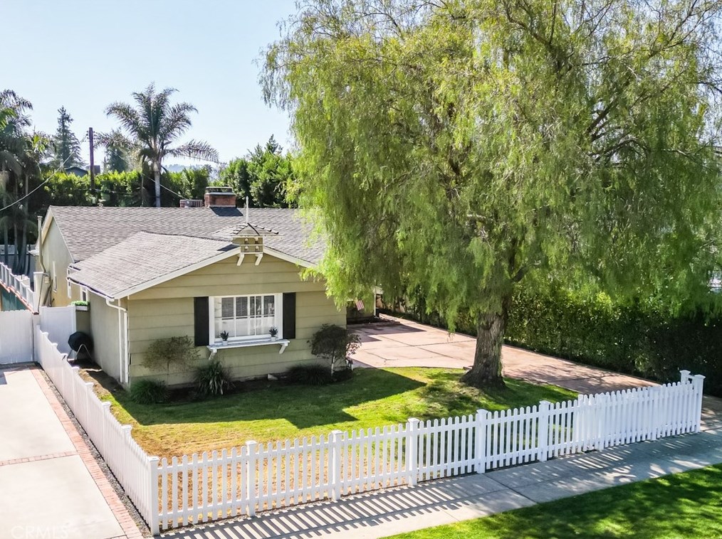 13158 Otsego St, Van Nuys CA  91423-1520 exterior
