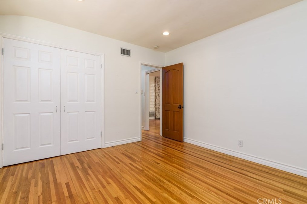 13158 Otsego St, Van Nuys CA  91423-1520 exterior