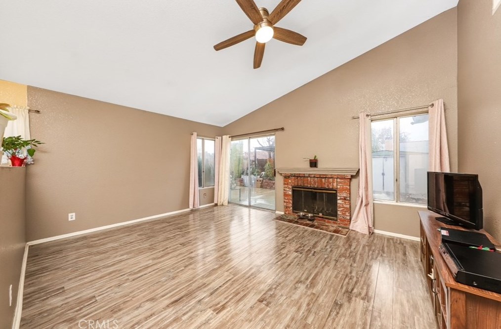 4035 Triton Dr, Palmdale CA  93552-3610 exterior