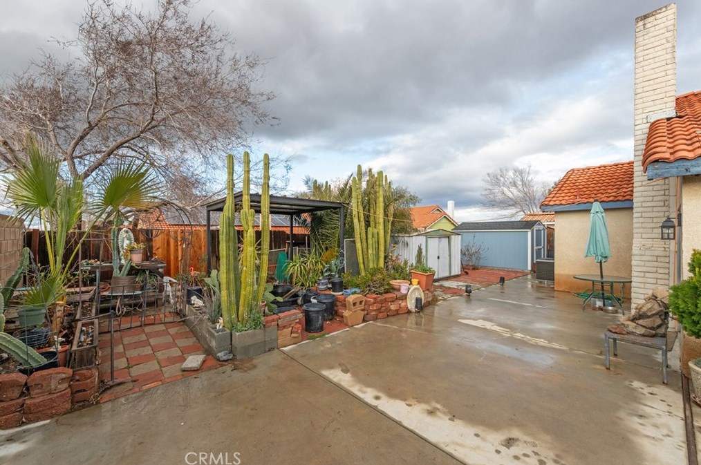 4035 Triton Dr, Palmdale CA  93552-3610 exterior