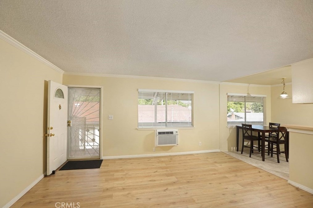 460 Vista Ave, Pasadena CA  91107-2535 exterior