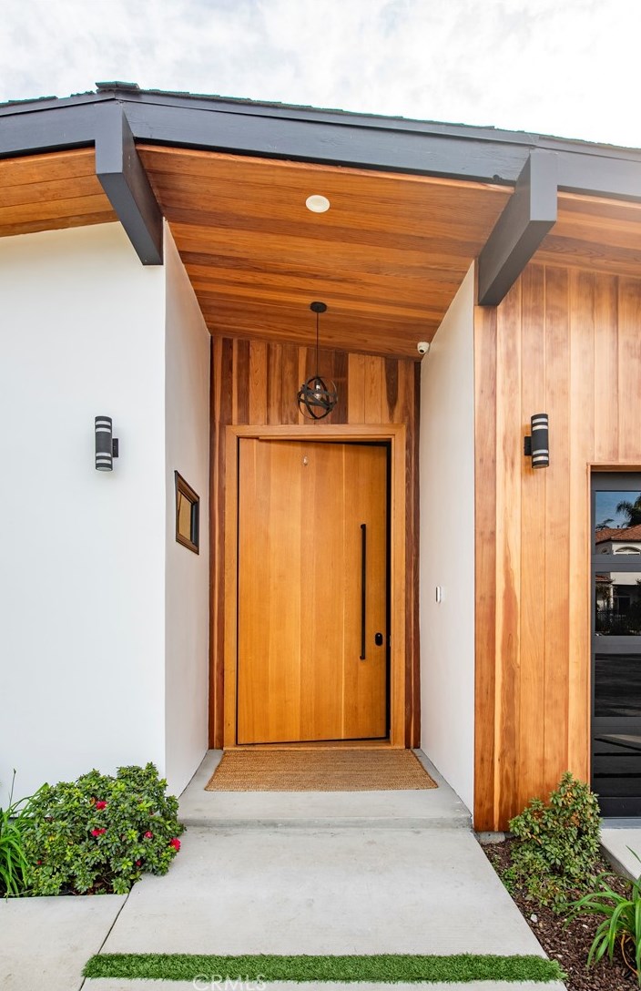 16226 Huston St, Van Nuys, CA 91436