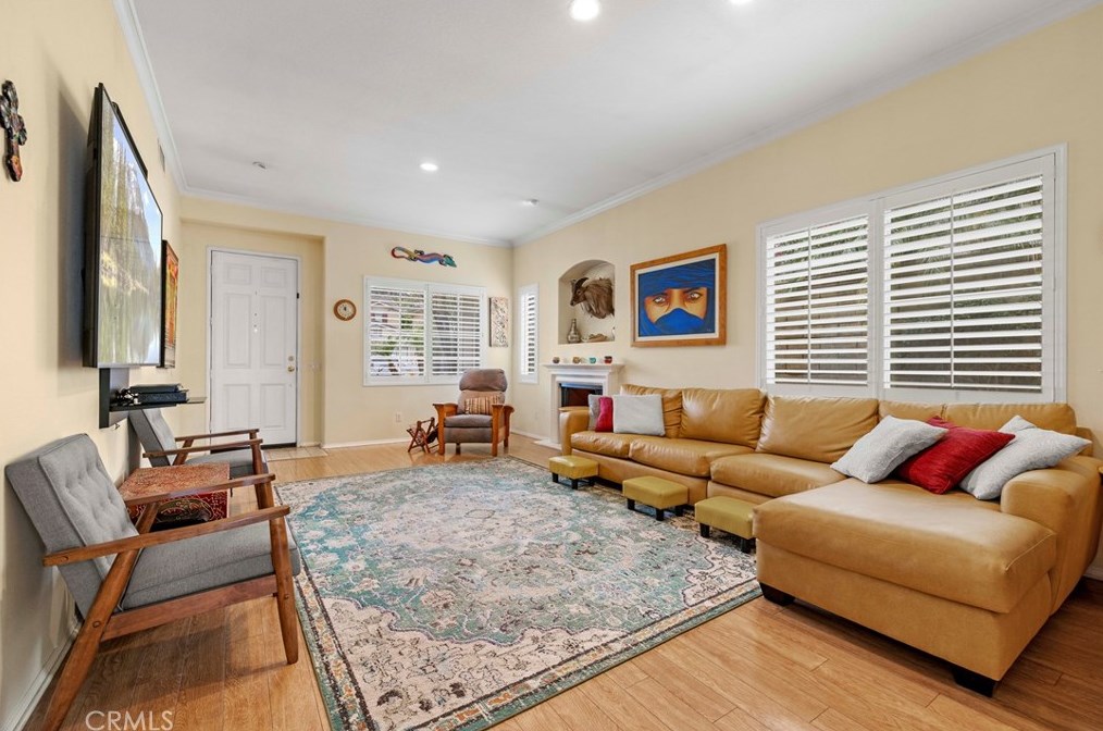 663 Camino De La Luna, Thousand Oaks, CA 91320-6703