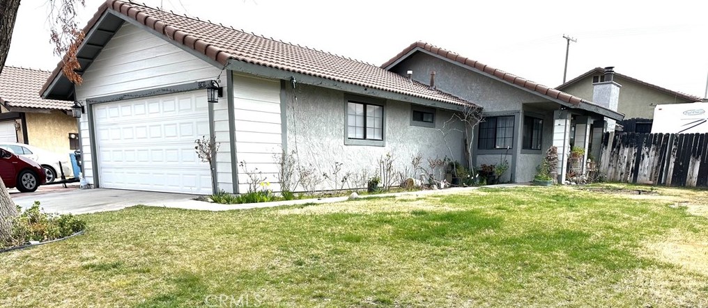 2740 El Nido Ln, Lancaster, CA 93535