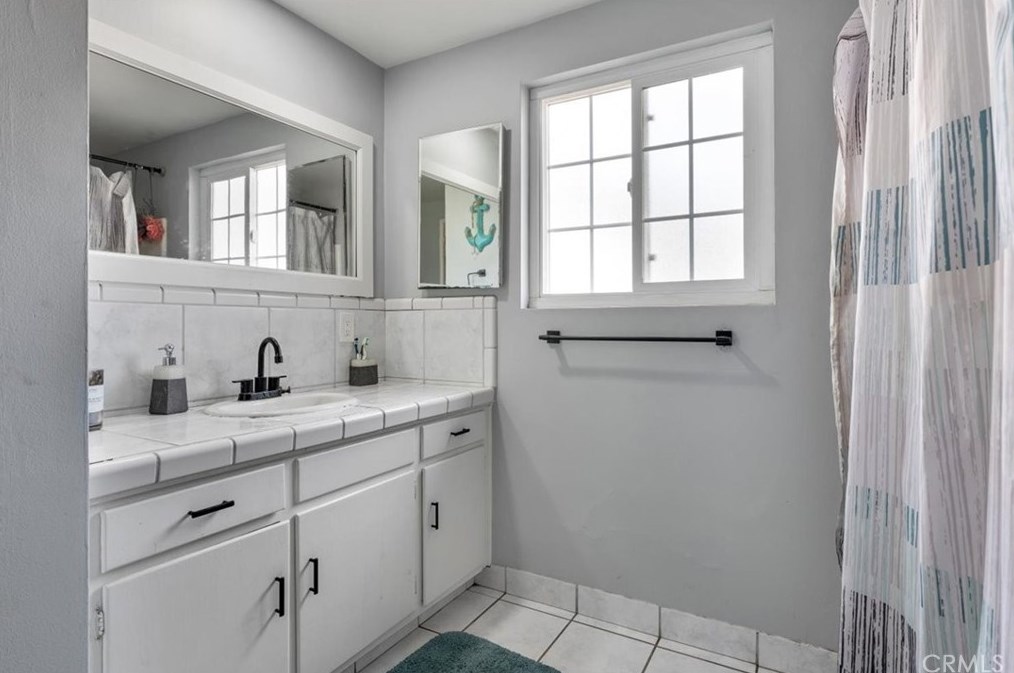 4501 Kevin Dr, Bakersfield CA 93308 exterior