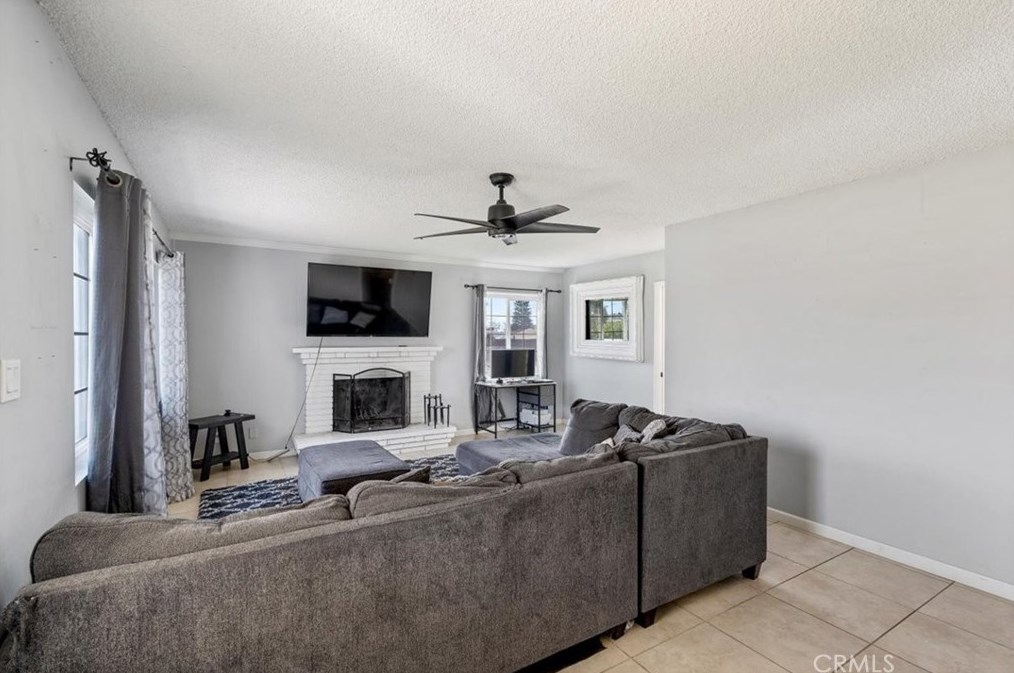 4501 Kevin Dr, Bakersfield CA 93308 exterior