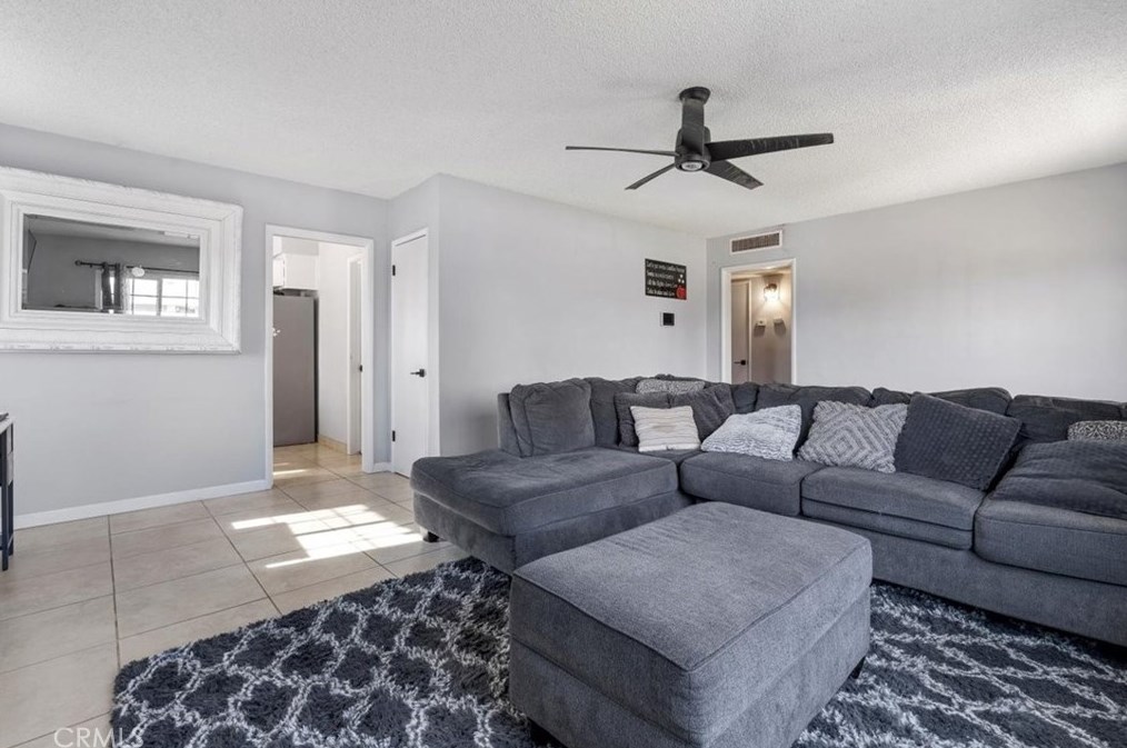 4501 Kevin Dr, Bakersfield CA 93308 exterior