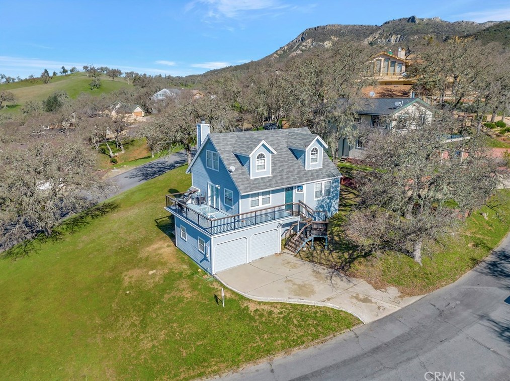 2445 Stern Deck Rd, Lake Nacimiento, CA 93426