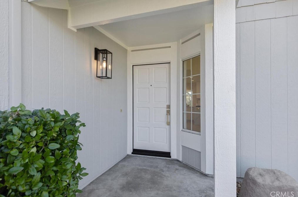 25409 Stratford Dr, Santa Clarita, CA 91350