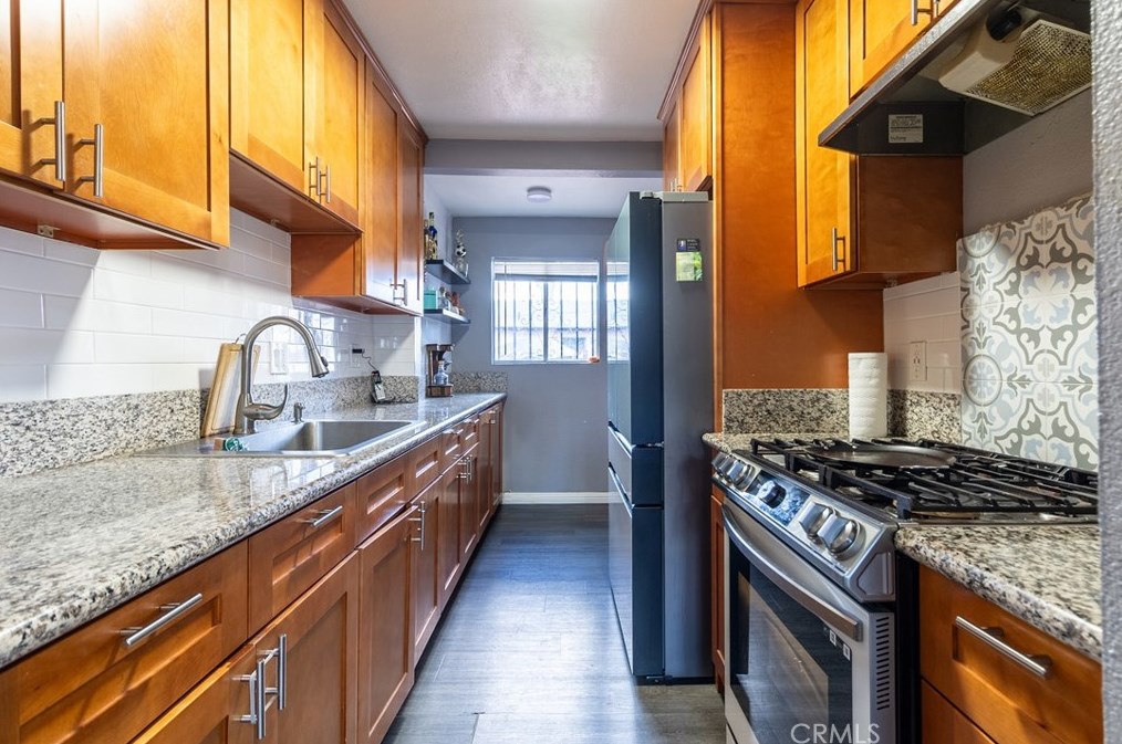 10419 Lou Dillon Ave, Los Angeles CA  90002-3751 exterior