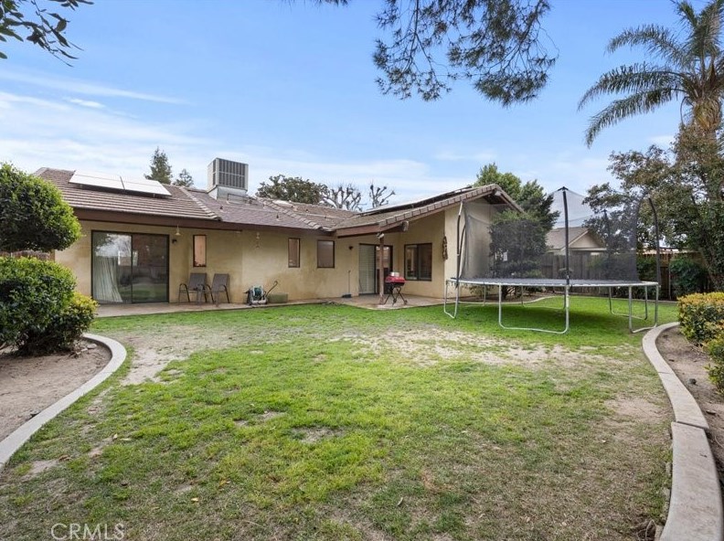 3121 Victoria Way, Bakersfield CA  93309-5371 exterior