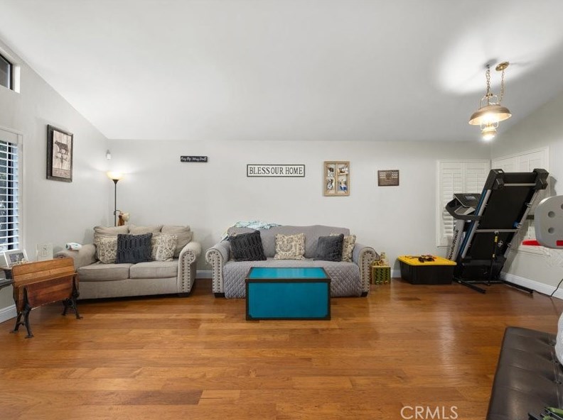 3121 Victoria Way, Bakersfield CA  93309-5371 exterior