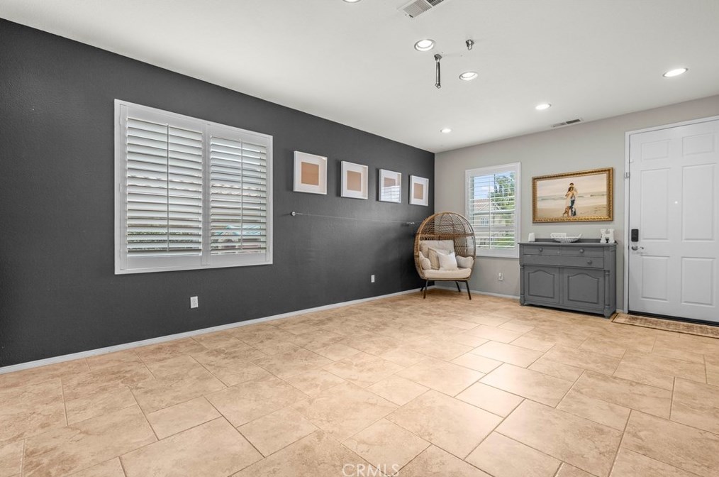 28145 Gibraltar Ln, Santa Clarita, CA 91384-3808