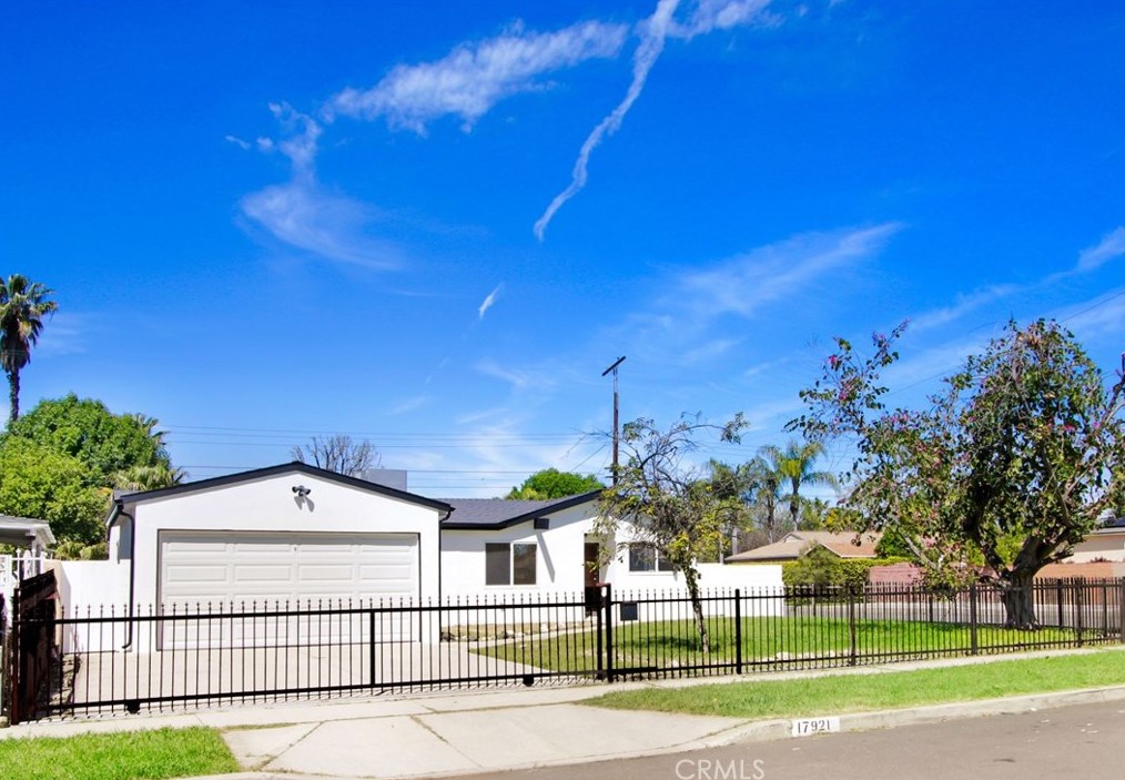 17921 Ingomar St, Los Angeles, CA 91335-2116