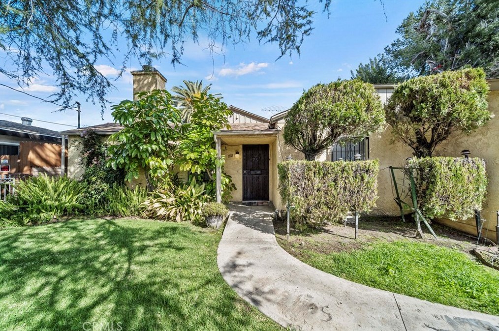 11841 Kittridge St, North Hollywood, CA 91606