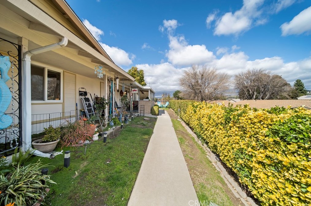 26835 Avenue Of The Oaks, Santa Clarita, CA 91321-4803