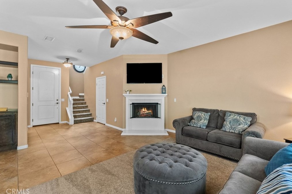 17118 Monterey Pines Ln, Santa Clarita, CA 91387-2600