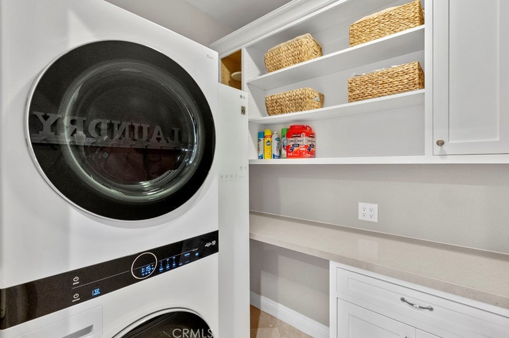 29859 Cashmere Pl, Santa Clarita CA  91384-4545 exterior