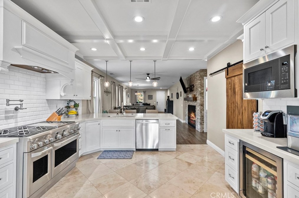 29859 Cashmere Pl, Santa Clarita CA  91384-4545 exterior