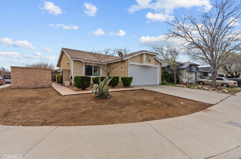 37140 Marye Margo Cir, Palmdale, CA 93550