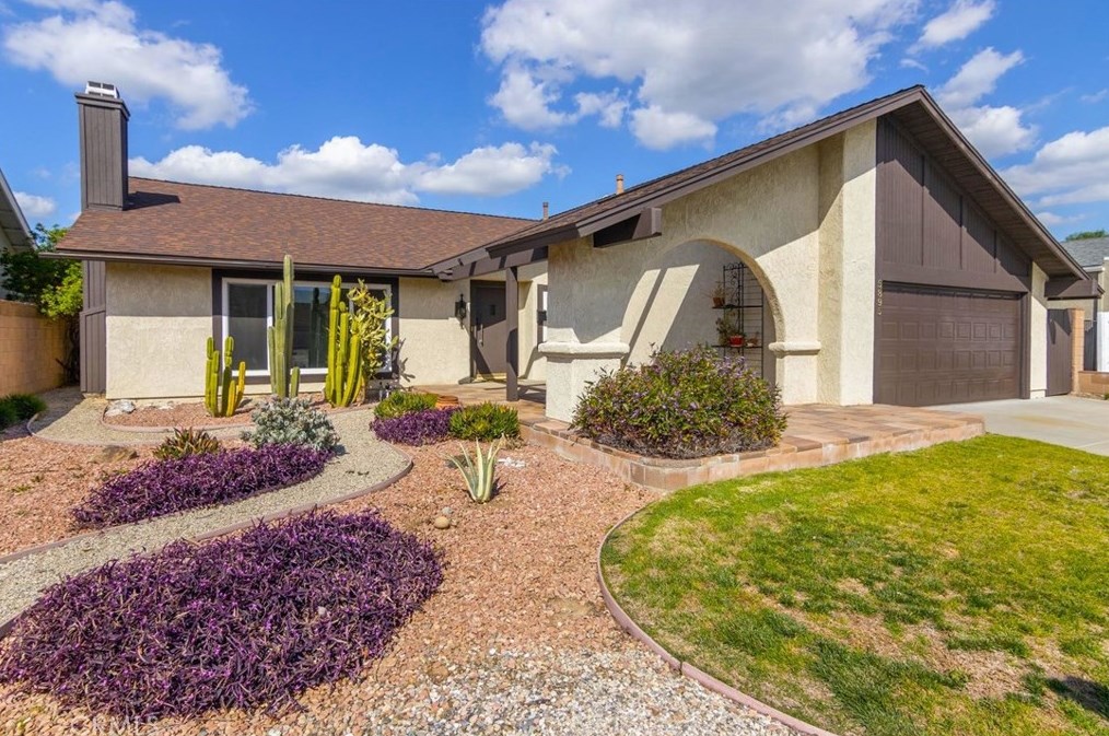 5895 Marlies Ave, Simi Valley, CA 93063-3623