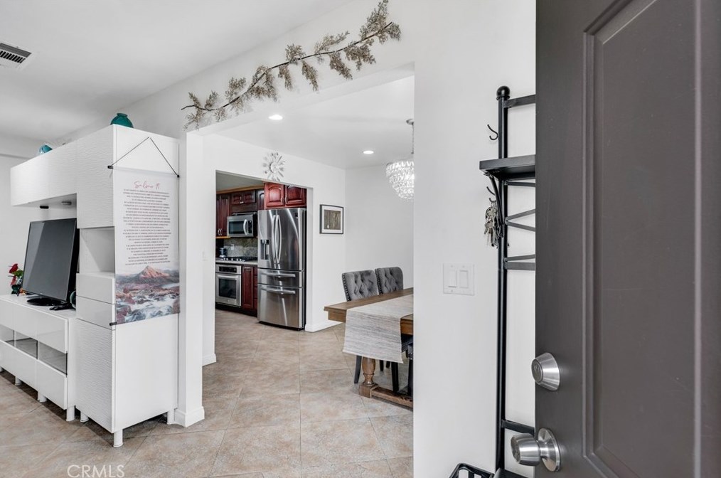 9800 Vesper Ave #156, Van Nuys, CA 91402