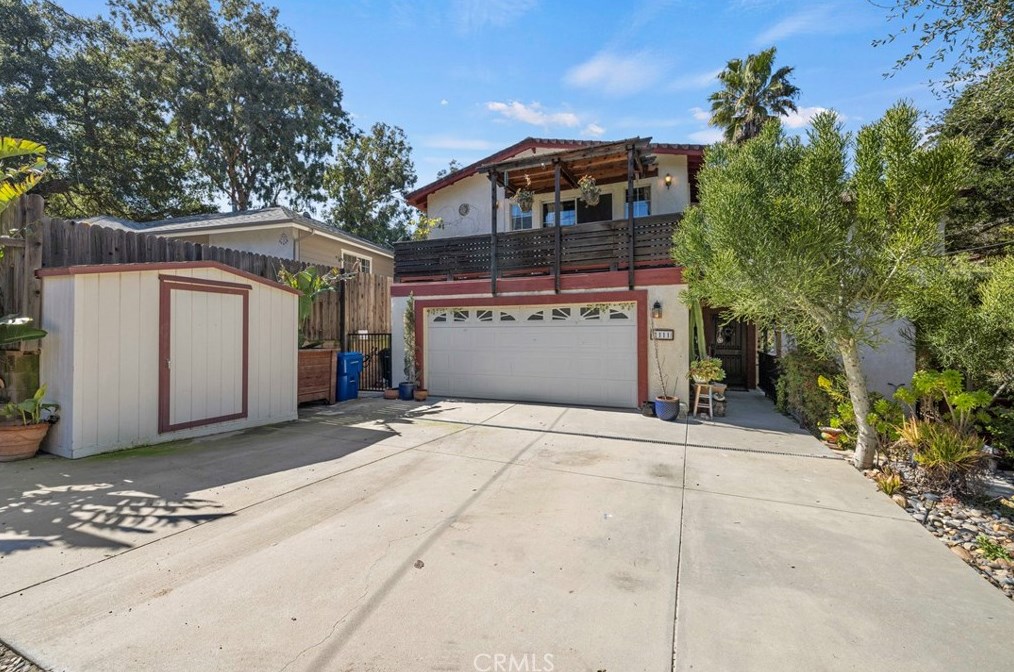 1111 Del Robles Pl, Simi Valley, CA 93063-4816