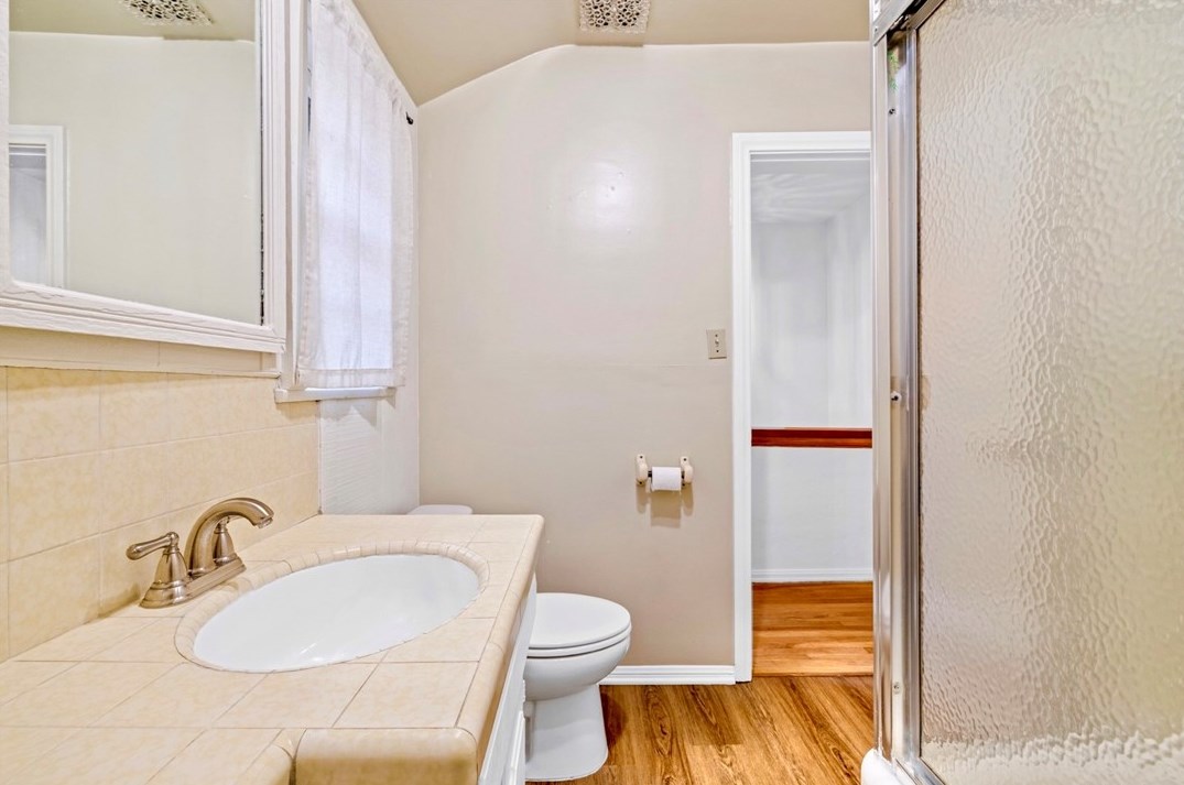 1516 Maple St, Glendale CA  91205-0023 exterior