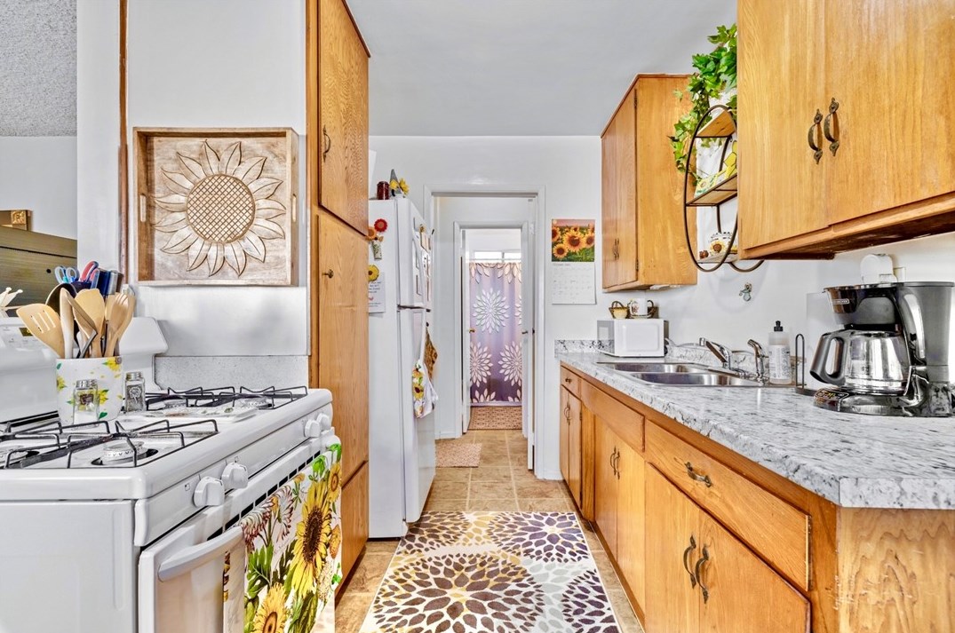 1516 Maple St, Glendale CA  91205-0023 exterior