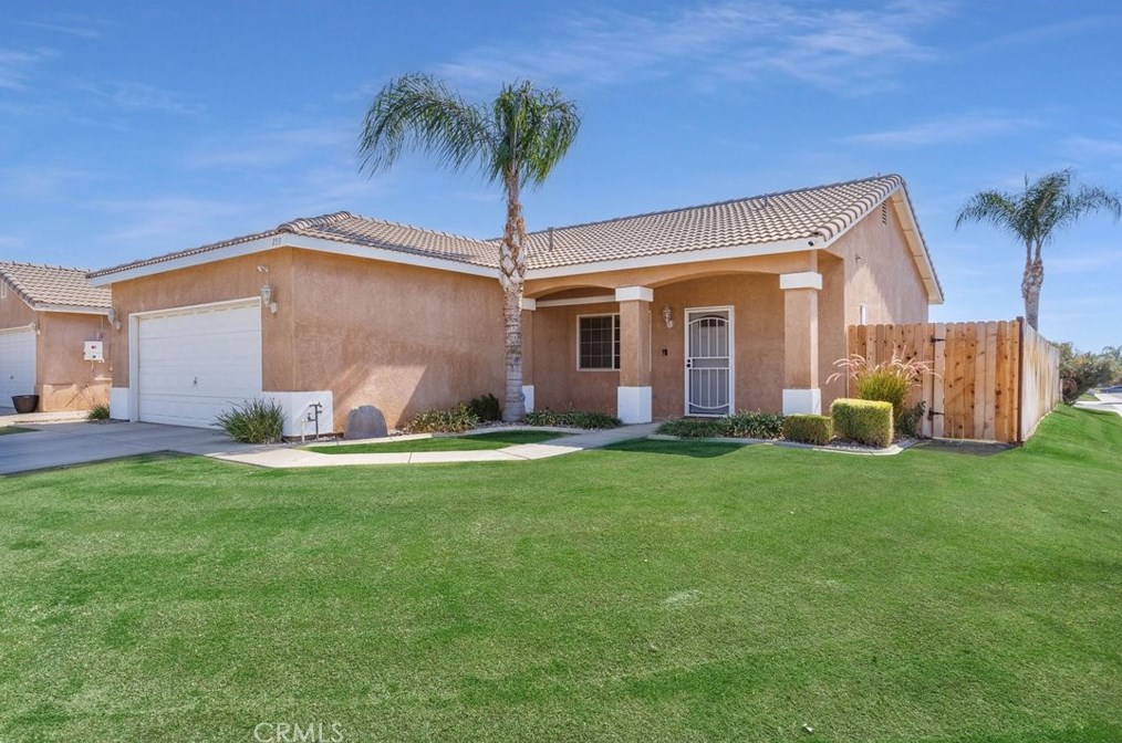 259 Pilot Ave, Bakersfield, CA 93308-7877