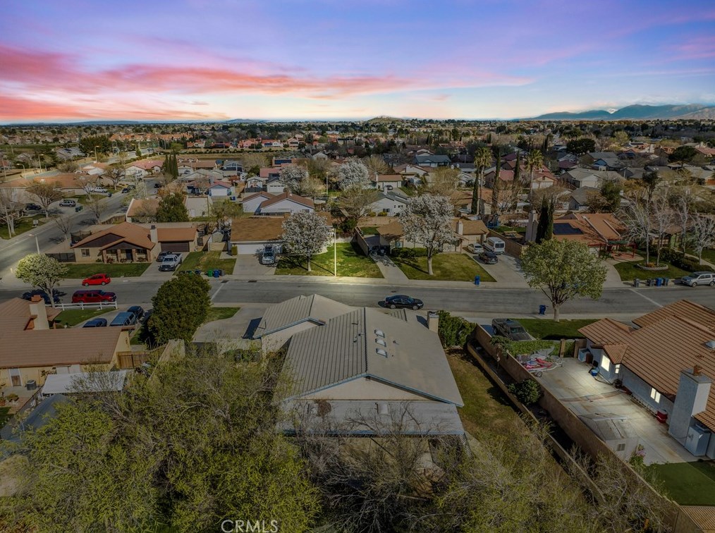 42325 62nd St, Lancaster, CA 93536