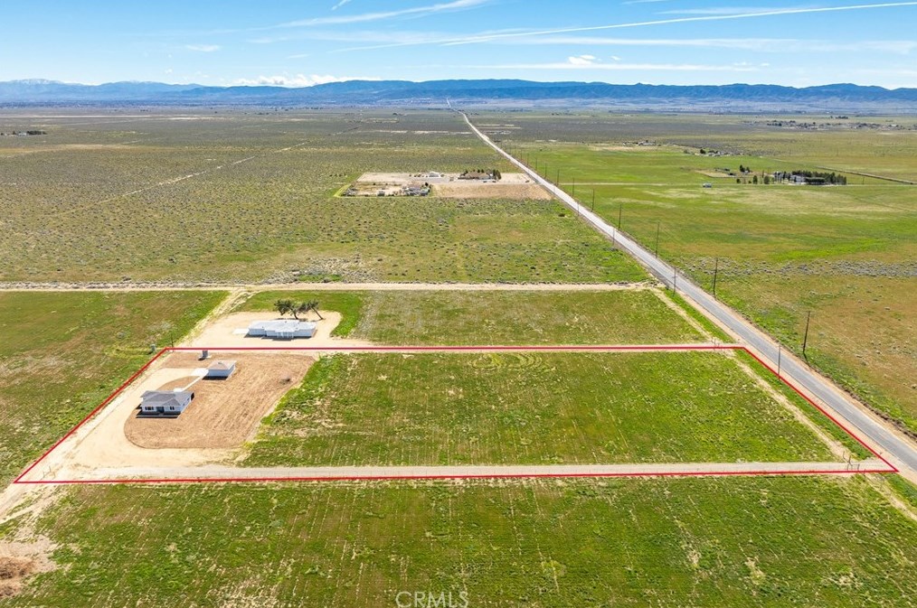 49046 70th St W, Lancaster, CA 93536