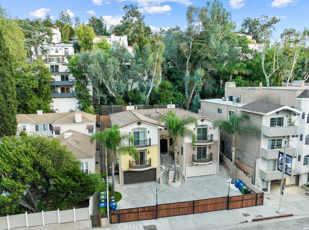 3300 Barham Blvd, Los Angeles, CA 90068-1404