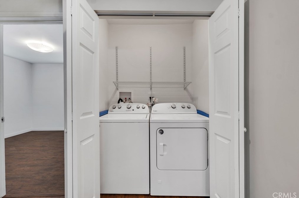 6137 Canby Ave, Los Angeles CA  91335-7007 exterior