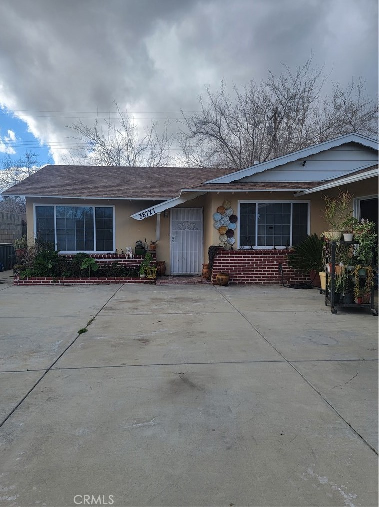 38727 2nd St, Palmdale, CA 93550-3608