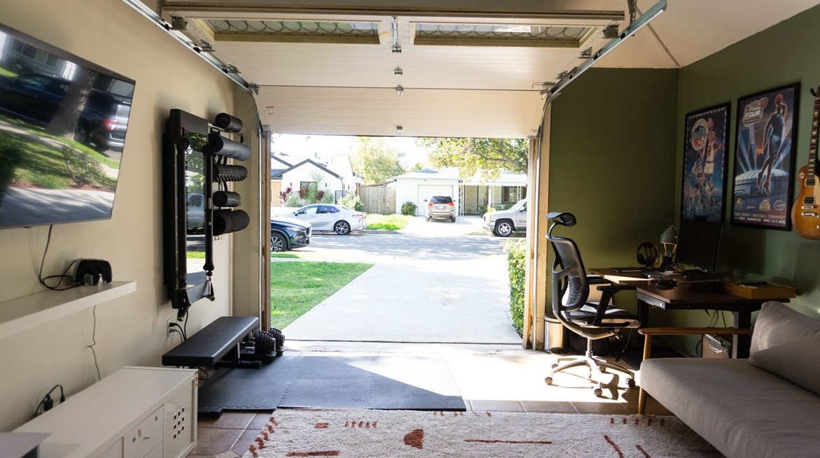 5660 Saloma Ave, Van Nuys CA  91411-3239 exterior