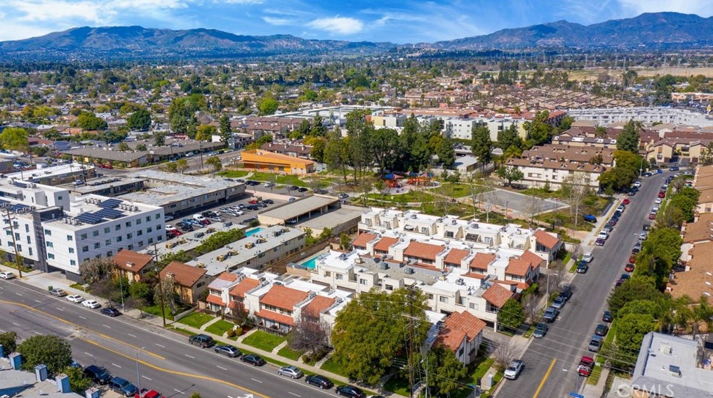 14507 Plummer St #1, Van Nuys, CA 91402